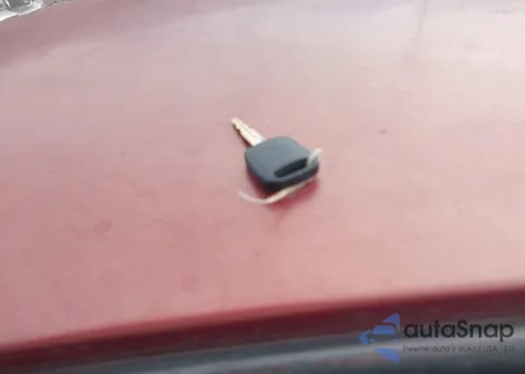 1998 Lincoln Town Car Signature из США, поврежденный, VIN 1LNFM82W2WY701062